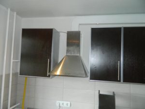 Установка вытяжки на кухне в Ставрополе